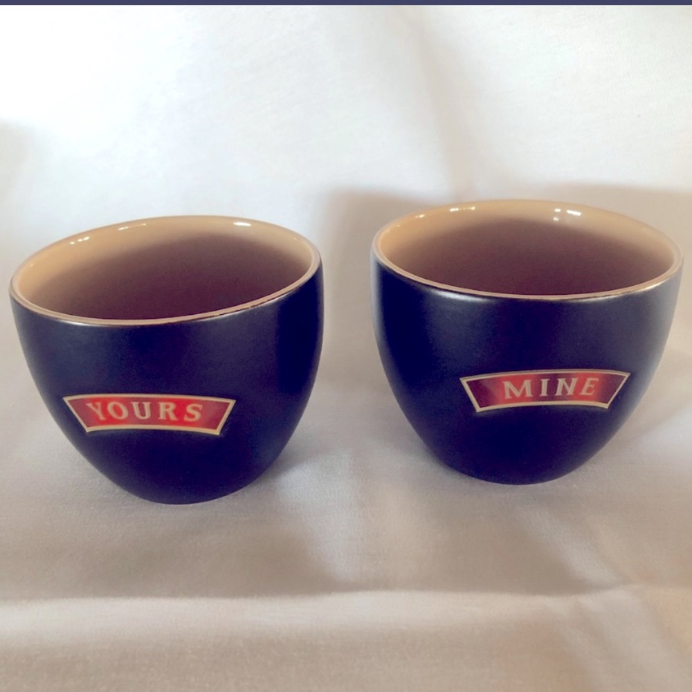 Bailys ceramic dishes- set of 2 🔻🔻